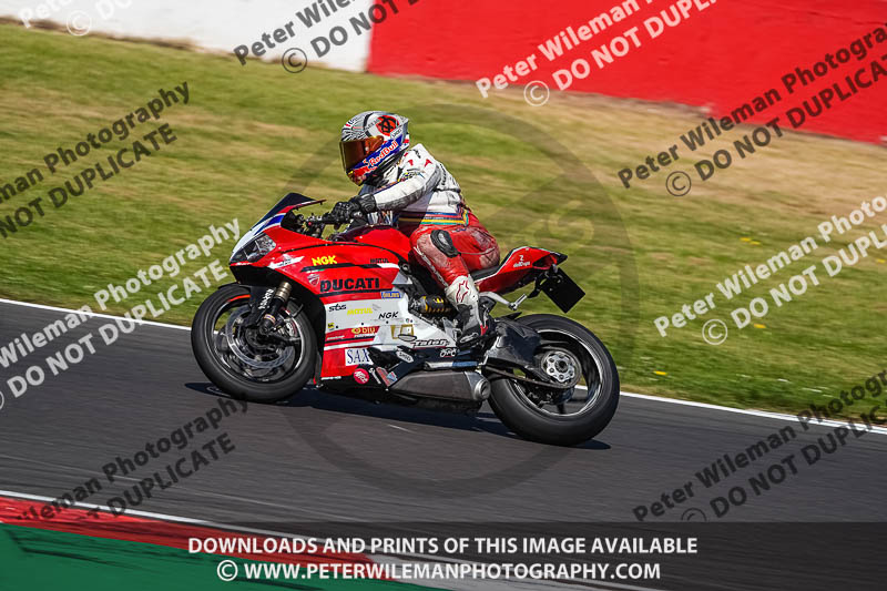donington no limits trackday;donington park photographs;donington trackday photographs;no limits trackdays;peter wileman photography;trackday digital images;trackday photos